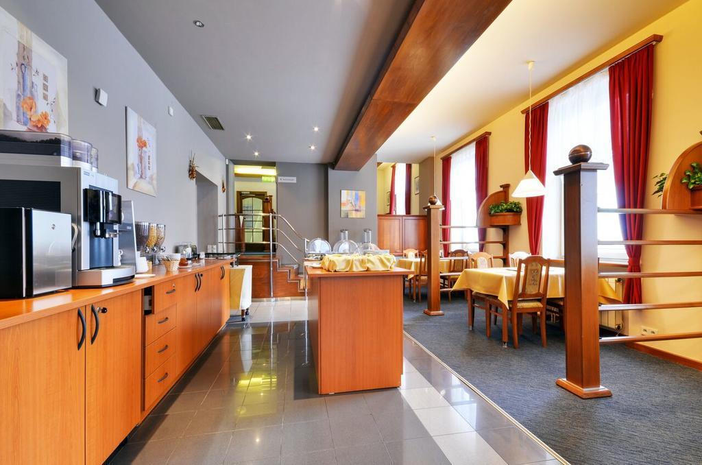 Hotel Filipinum Jablonné nad Orlicí Esterno foto